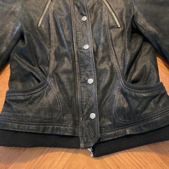 Danier Leather jacket - Picture 3 of 9